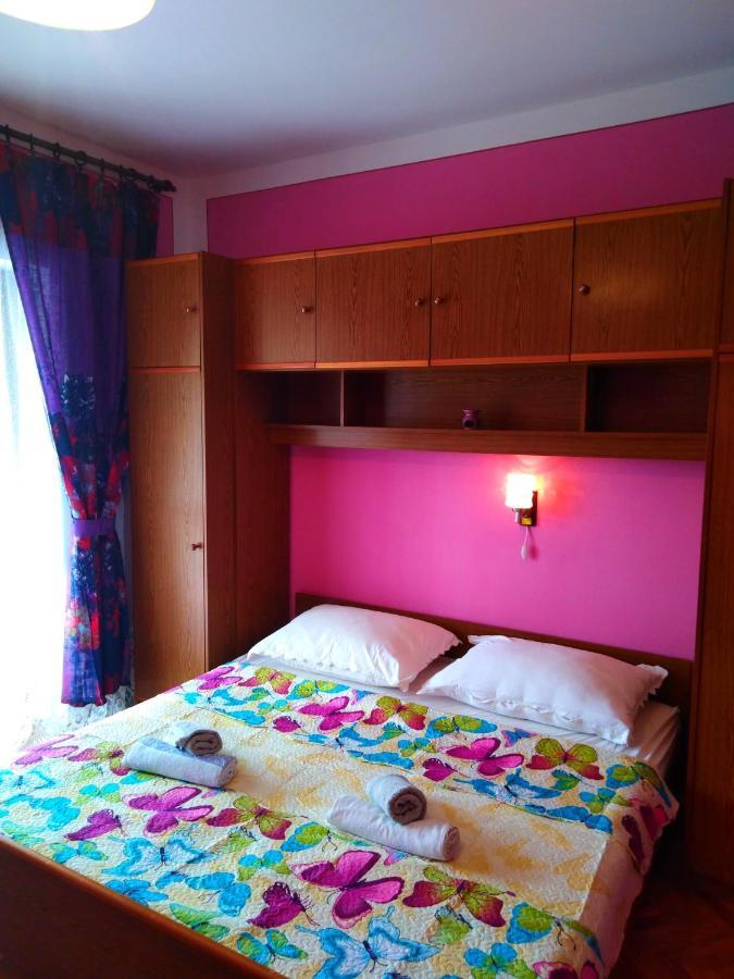 Apartments Vesna Kampor Esterno foto