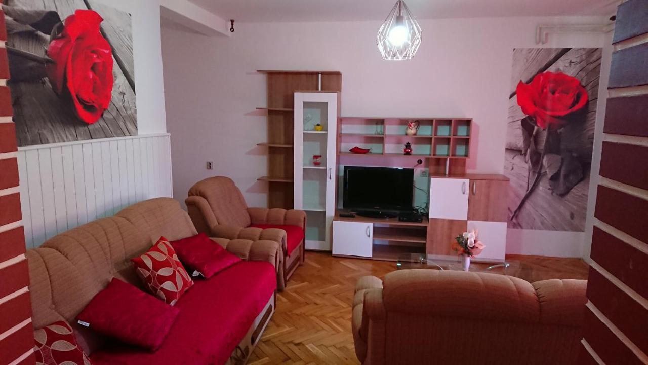 Apartments Vesna Kampor Esterno foto